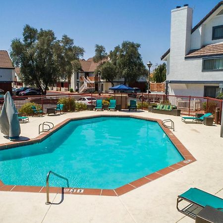 Metro Phx Upstairs 2Bd Sleeps 6 Heated Pool No Pets Allowed 凤凰城 外观 照片