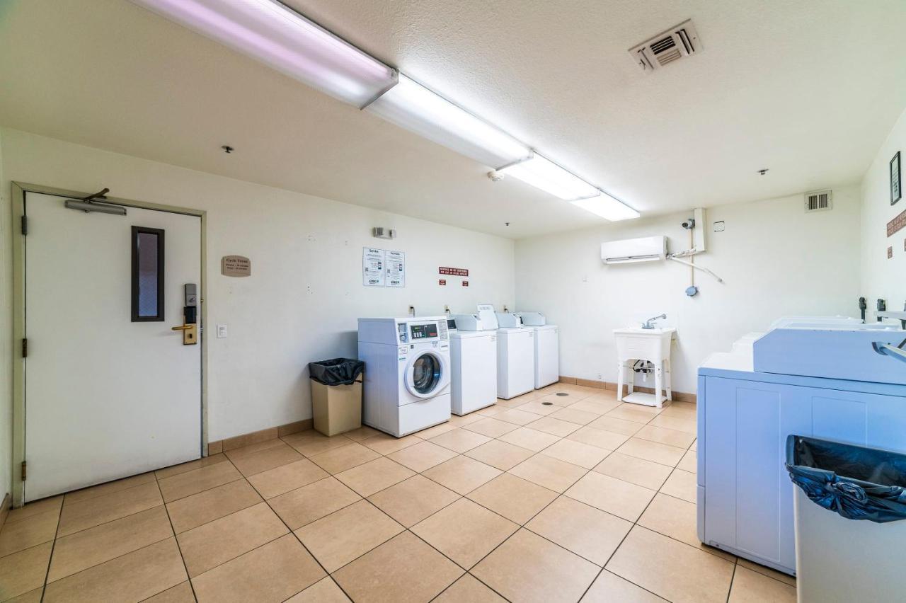 Metro Phx Upstairs 2Bd Sleeps 6 Heated Pool No Pets Allowed 凤凰城 外观 照片
