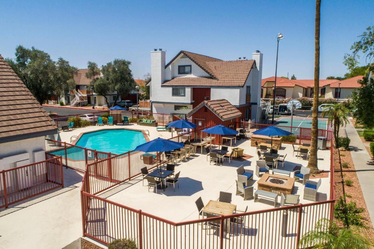 Metro Phx Upstairs 2Bd Sleeps 6 Heated Pool No Pets Allowed 凤凰城 外观 照片