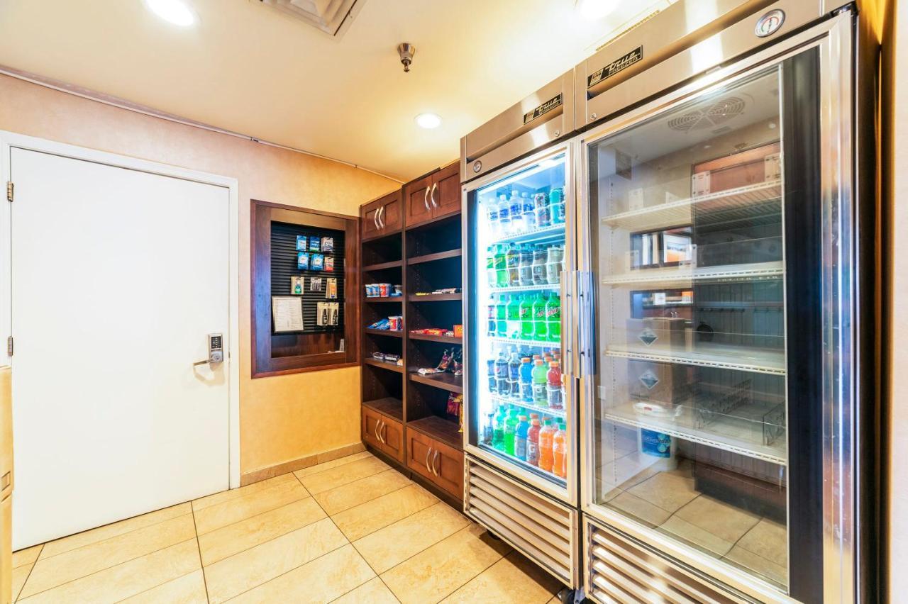 Metro Phx Upstairs 2Bd Sleeps 6 Heated Pool No Pets Allowed 凤凰城 外观 照片
