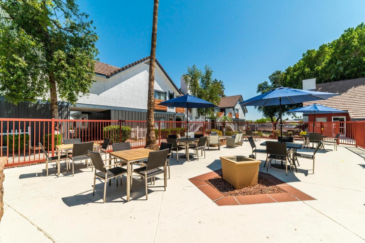 Metro Phx Upstairs 2Bd Sleeps 6 Heated Pool No Pets Allowed 凤凰城 外观 照片